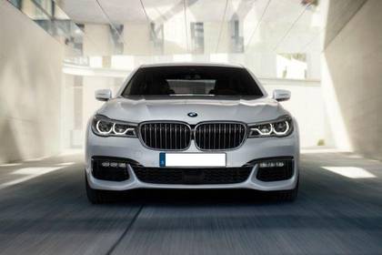 BMW 7 Series 2012-2015 Front View Image