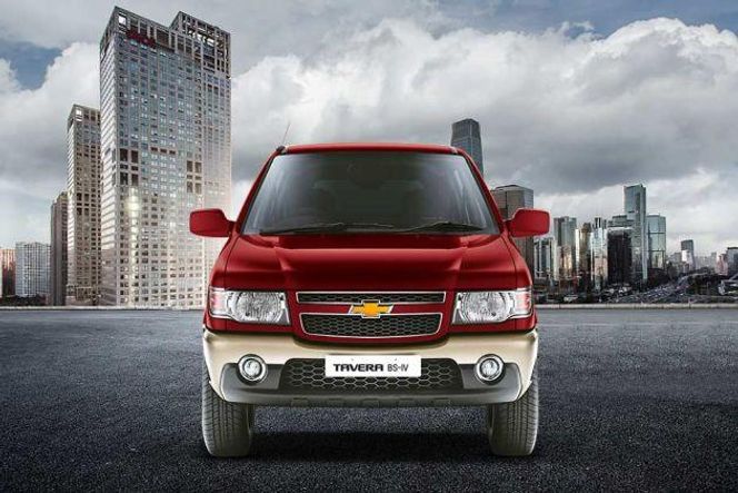 Chevrolet Tavera 2012-2017 Front View Image