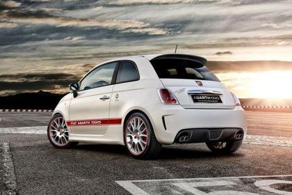 Fiat 500 Sports On Road Price (Diesel), Features & Specs, Images