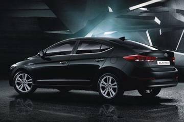 Hyundai Elantra 2015-2016 Rear Left View Image