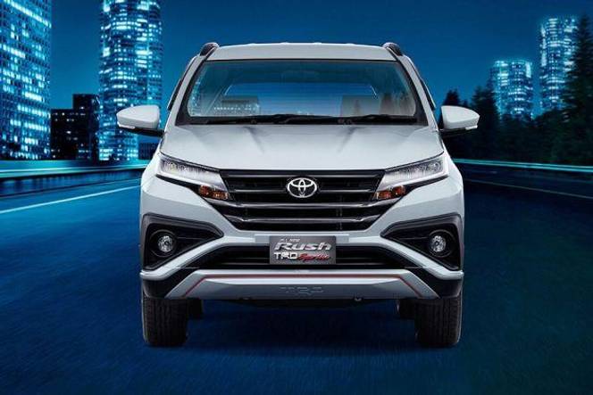 Toyota Rush Front View Image