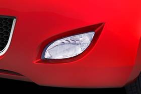 ഷെവർലെറ്റ് എഞ്ചോയ് മുന്നിൽ fog lamp image