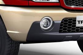 ഷെവർലെറ്റ് ടവേര 2012-2017 മുന്നിൽ fog lamp image