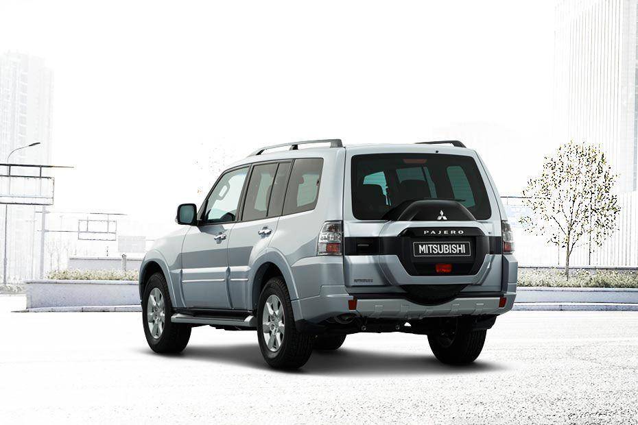 Mitsubishi Montero Price - Images, Colors & Reviews - CarWale