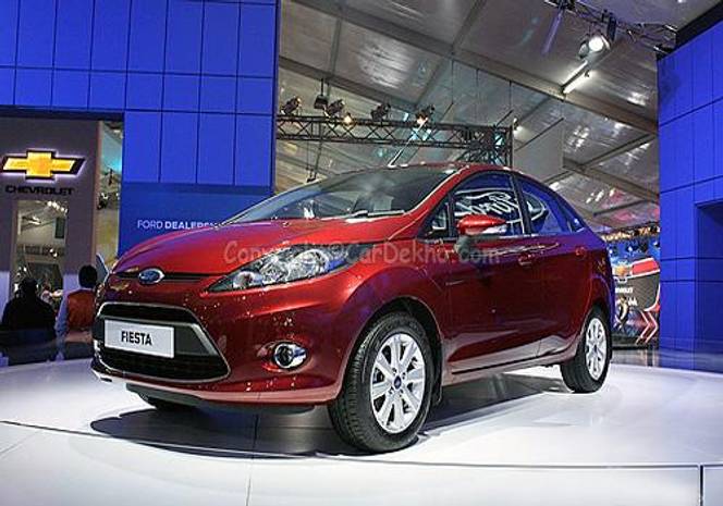 ഫോർഡ് ഫീയസ്റ്റ 2011-2013 മുന്നിൽ left side image