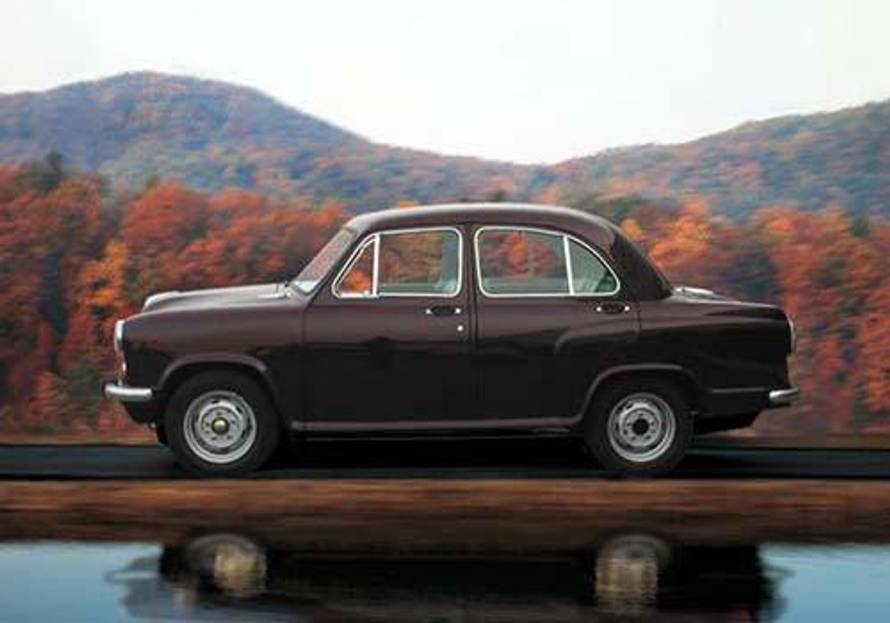 Hindustan Motors Ambassador Fornt Left View Image