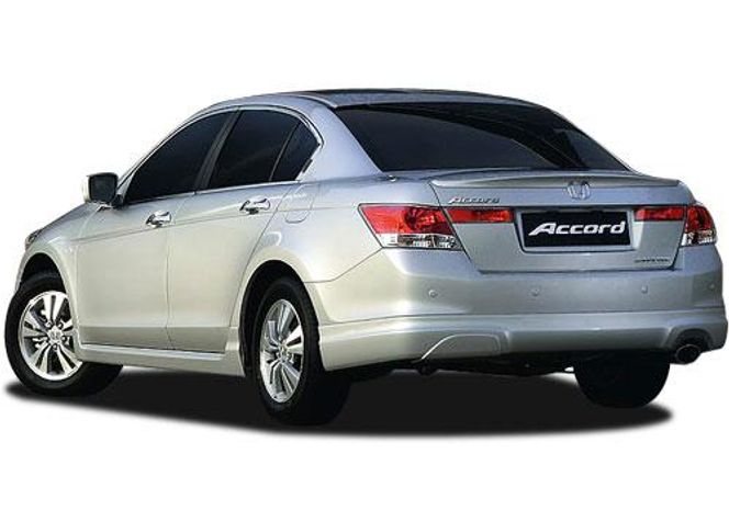 Honda Accord 2011-2014 Rear Left View Image Honda Accord 2011-2014 Rear Left View Image