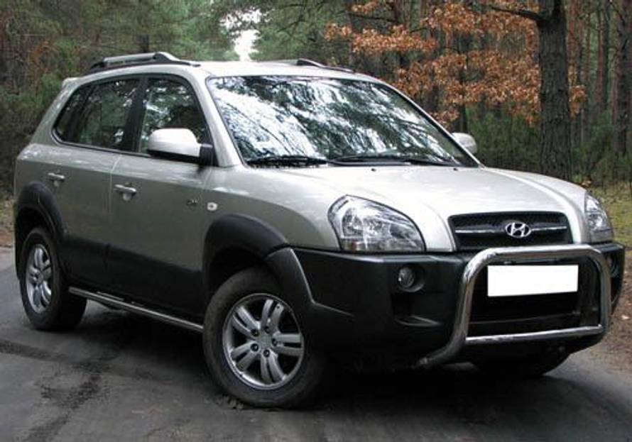 Hyundai Tucson 2005-2010 Front View Image