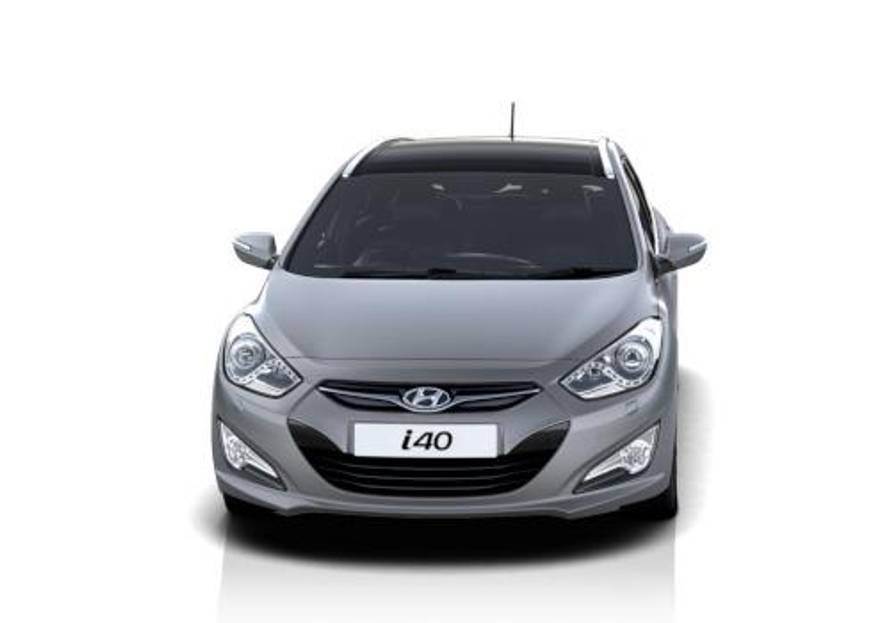 Hyundai i40 Front View Image