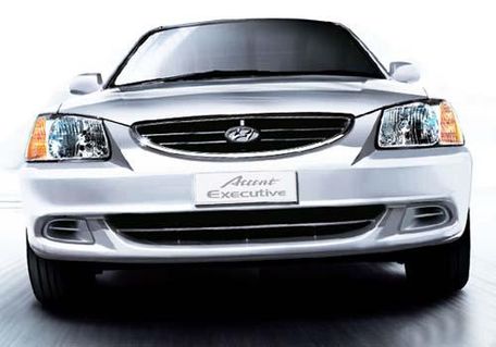Hyundai Accent Front View Image