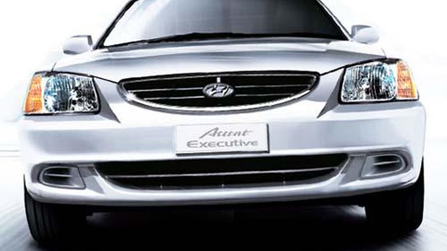 Hyundai Accent Front View Image