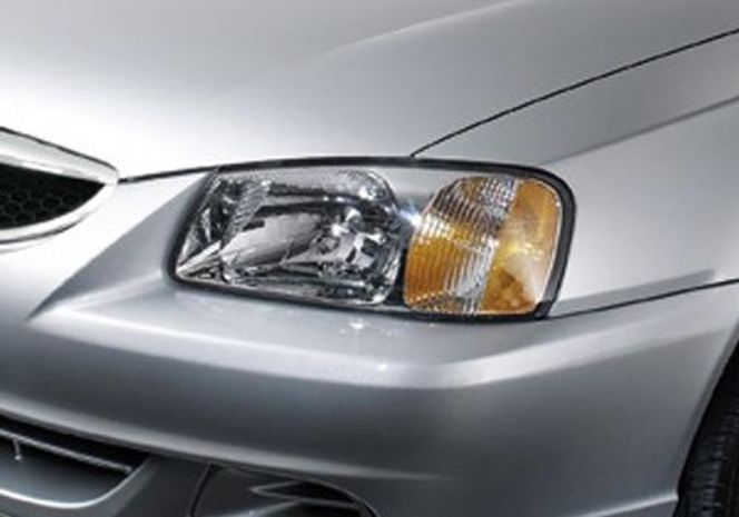 ಹುಂಡೈ ಉಚ್ಚಾರಣೆ headlight image