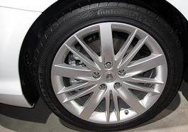 Renault Laguna Wheel Image