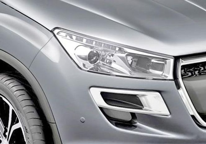 பியோஜியட் 4008 headlight image