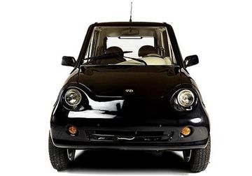 Reva i Front View Image