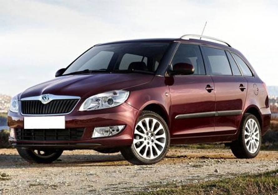 Skoda Fabia Combi Front Left Side Image