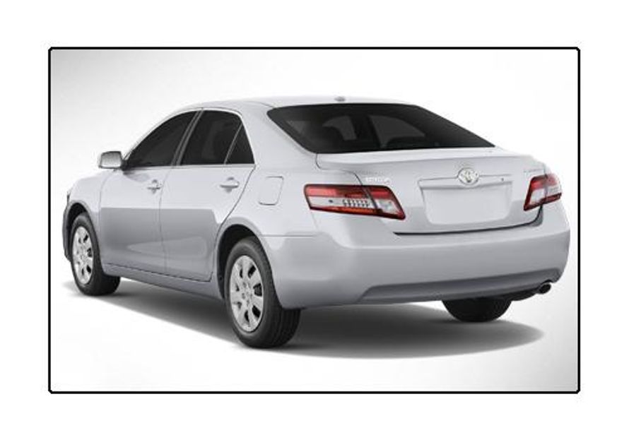 Toyota Camry 2002-2011 Rear Left View Image