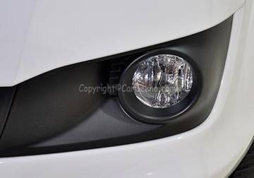 Toyota Fortuner 2009-2011 Front Fog Lamp Image