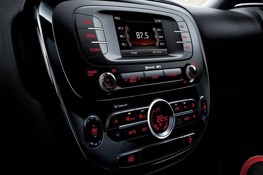കിയ സോൾ infotainment stytem image