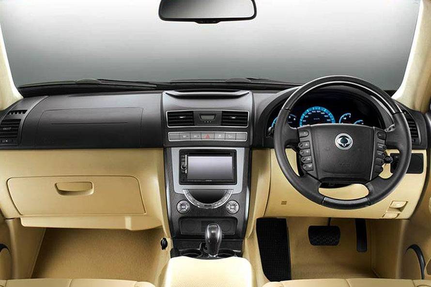 Mahindra Ssangyong Rexton DashBoard Image