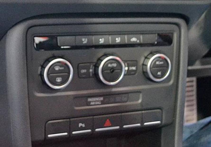 ജാഗ്വർ സി എക്സ്75 infotainment stytem image