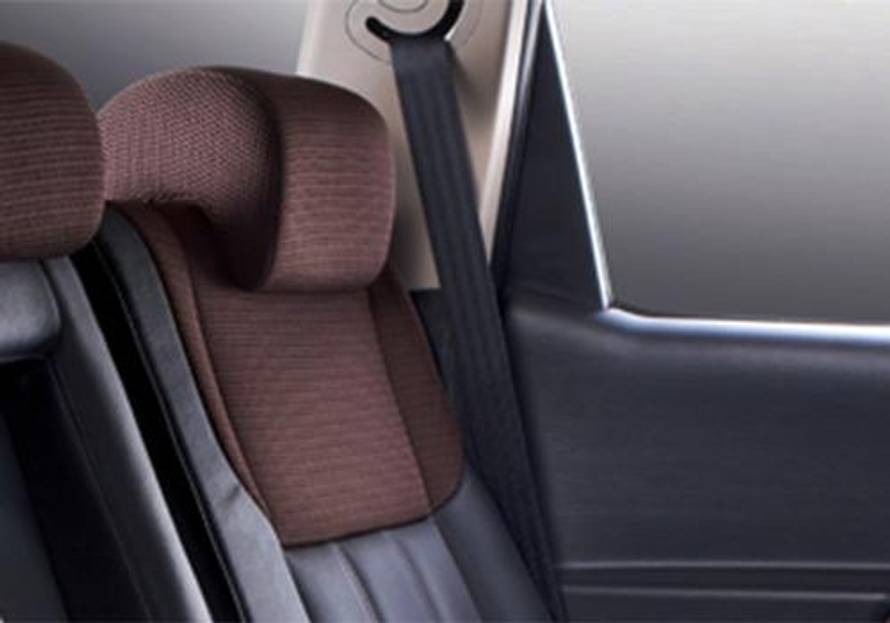 മഹേന്ദ്ര ക്സ്യുവി500 2011-2015 seat belt image