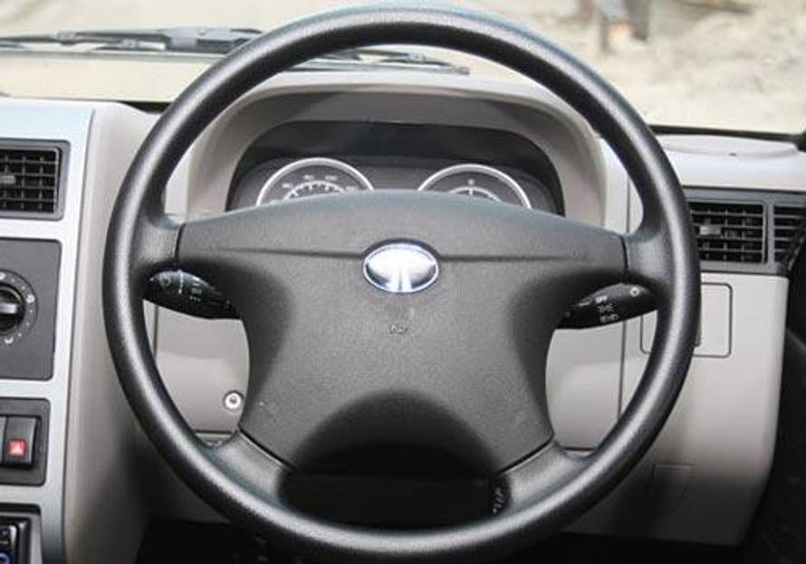 Tata Sumo Victa DI Steering Wheel Image