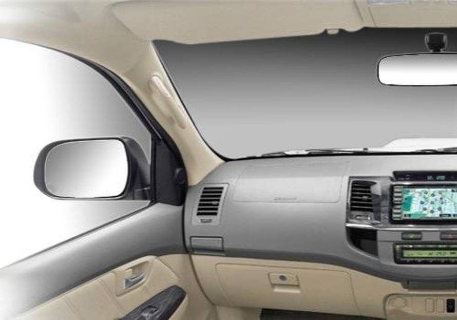 Toyota Fortuner 2009-2011 Passenger View Image