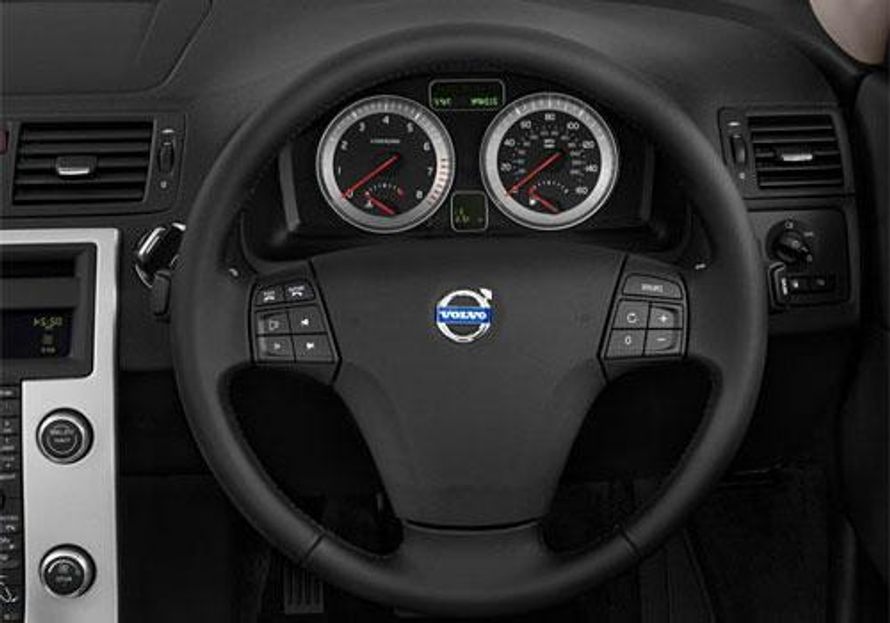 Volvo C70 Steering Wheel Image