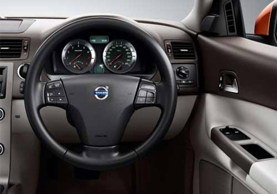 Volvo XC30 Steering Wheel Image