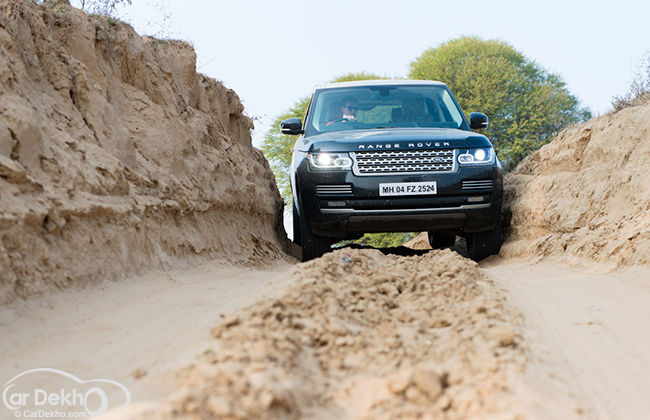 Rallying in a Range Rover