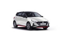 I20 n-line ಅಟ್ಲಾಸ್ ವೈಟ್/ಅಬಿಸ್ ಬ್ಲ್ಯಾಕ್ ಕಪ್ಪು color