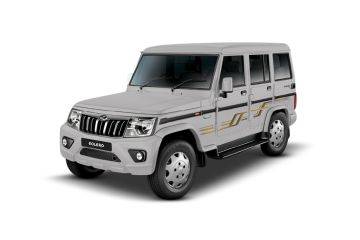 bolero 9 seater top model price