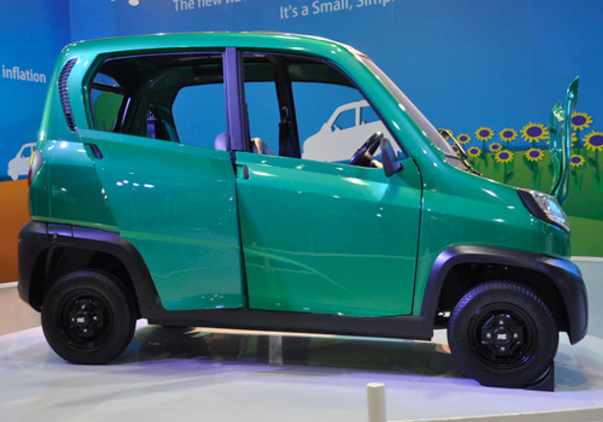 Bajaj RE60
