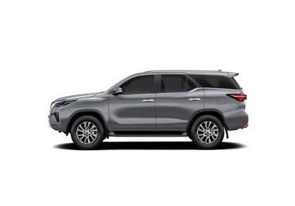 TOYOTA FORTUNER AT photo 2