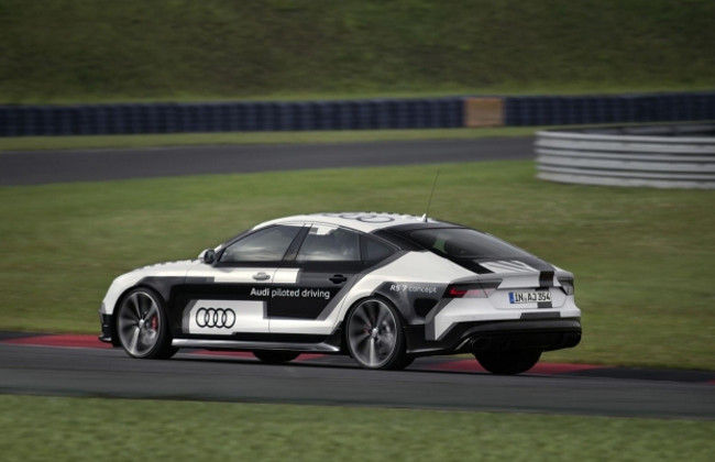 Audi RS7 Auto Piloted Driving Concept