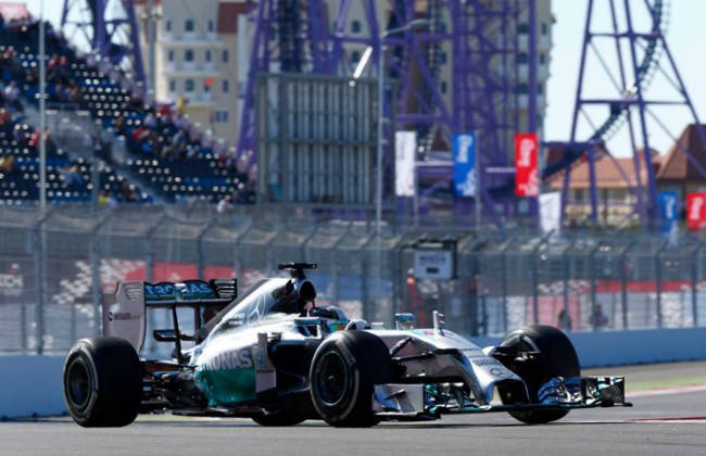 Hamilton wins the Russian Grand Prix, Rosberg Finishes Second