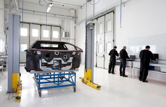Lamborghini receives Industry first TÜV certified carbon fiber car repair service!