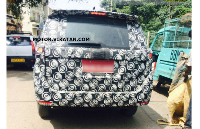 Toyota_Innova Toyota_Innova