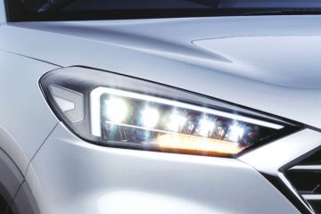 Hyundai Tucson Headlight