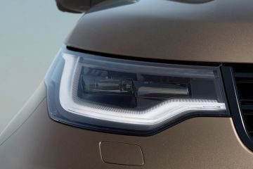 Land Rover Discovery Headlight
