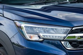 హెడ్ ​​లైట్ (ఎడమ లేదా కుడి)