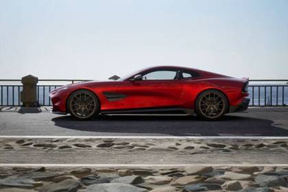 Aston Martin Vanquish Side View (Left)  Image