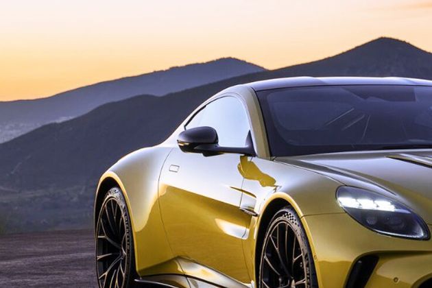Aston Martin Vantage Side Mirror (Body) Image