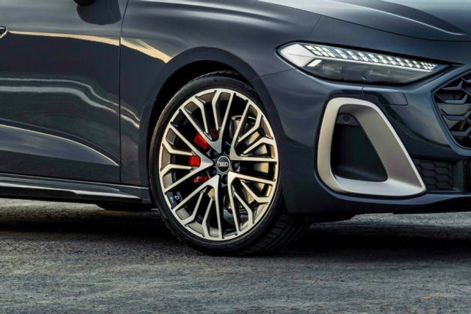 ஆடி ஏ5 சக்கர image