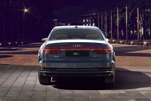 Audi A8 L Rear view Image