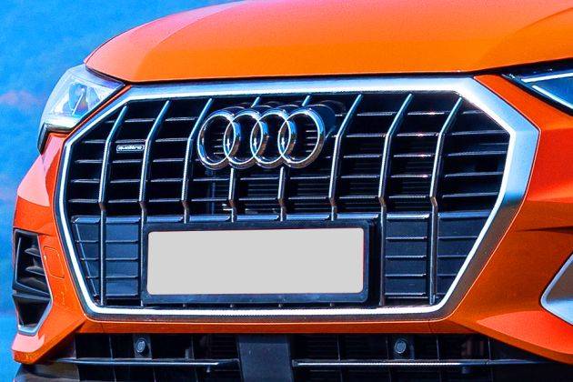 Audi Q3 Grille Image