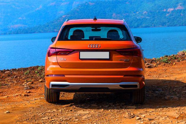 Audi Q3 Rear view Image