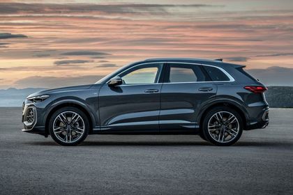Audi Q5 2027 Side View (Left)  Image