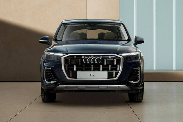 Audi Q7 Front View Image